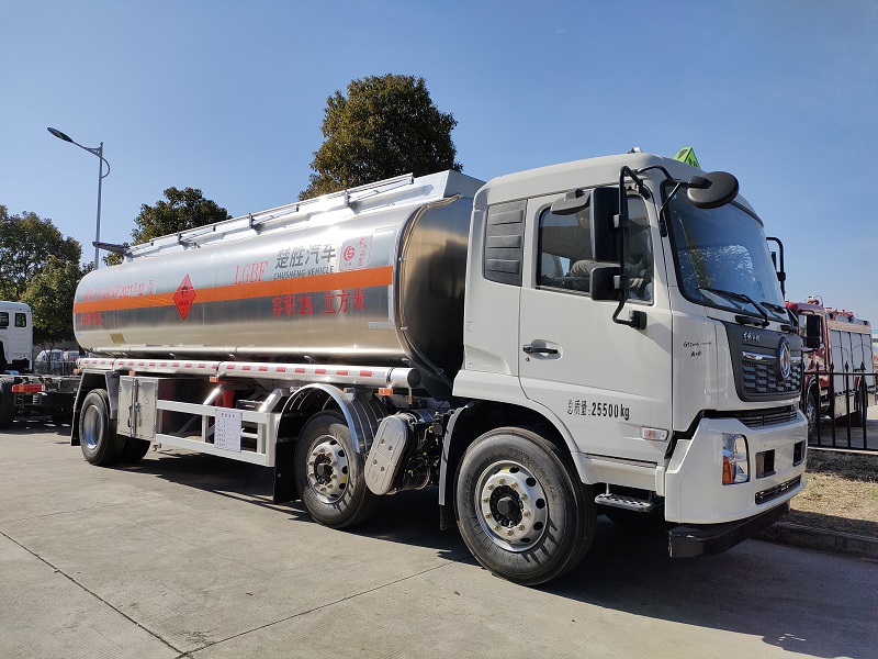 國六東風天錦小三軸25立方米鋁合金油罐車