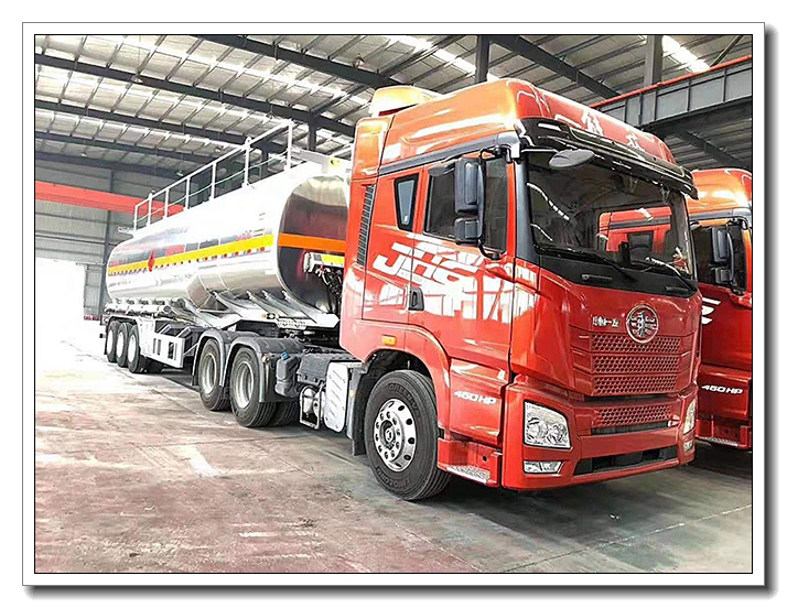 解放半掛鋁合金運油車